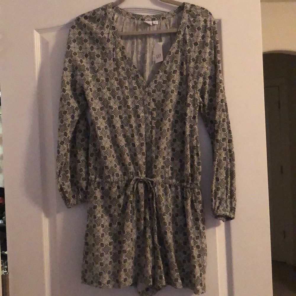 Print long sleeved romper